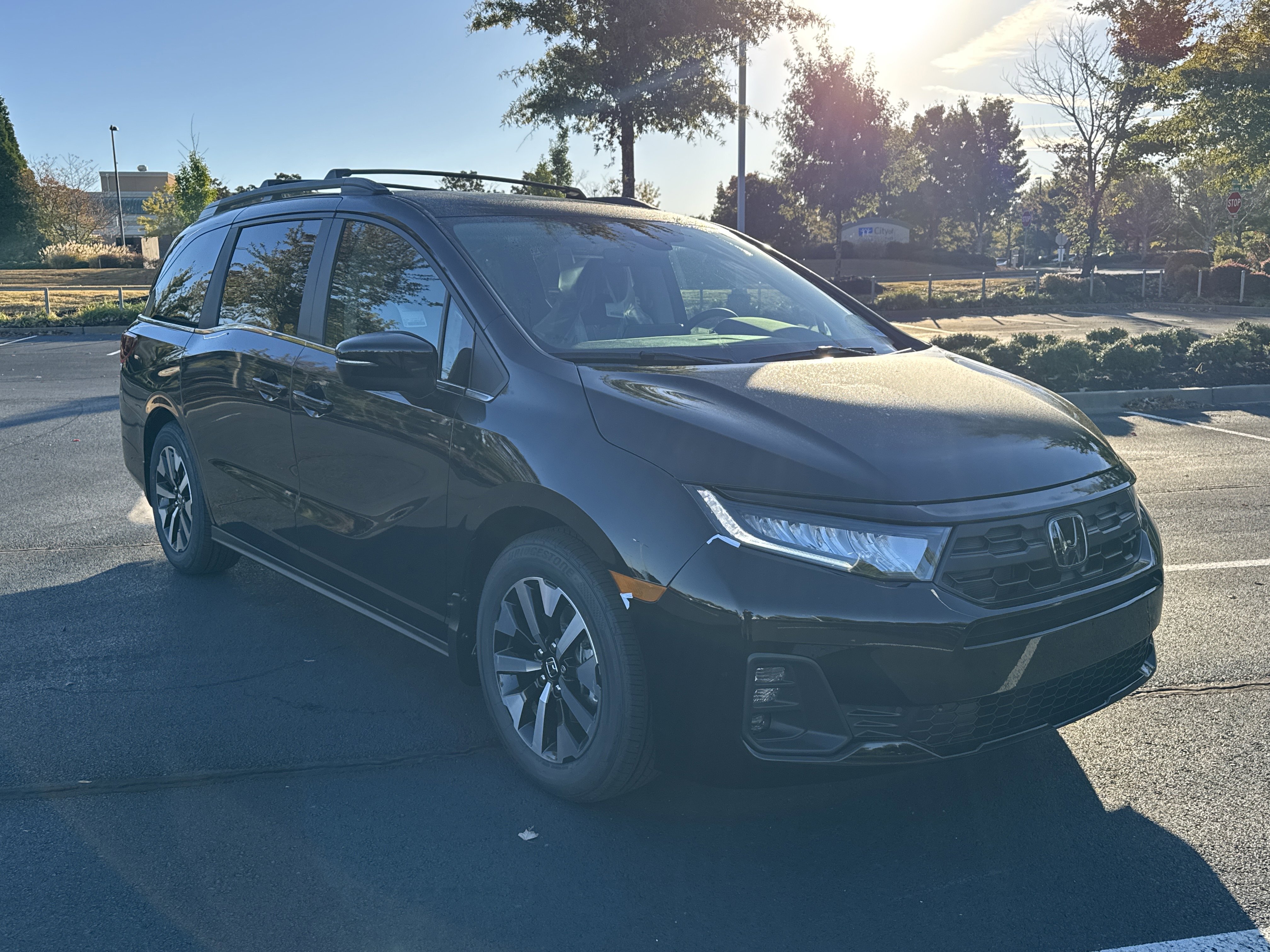 New 2026 Honda Odyssey EX-L image 2