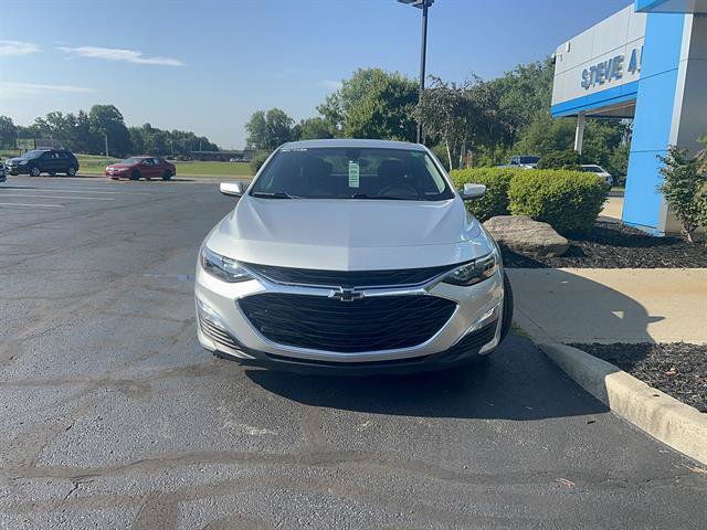 Used 2021 Chevrolet Malibu RS FWD image 2