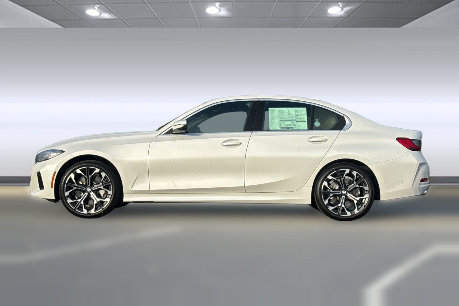 Used 2026 BMW 330i Sedan w/ Premium Package RWD image 2