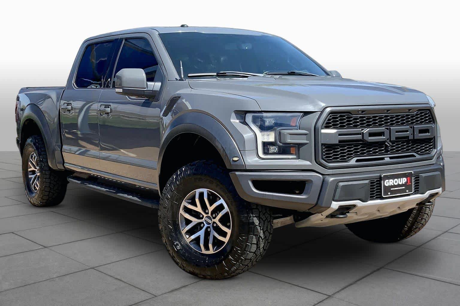 Used 2018 Ford F150 Raptor w/ Equipment Group 802A Luxury AWD/4WD image 3