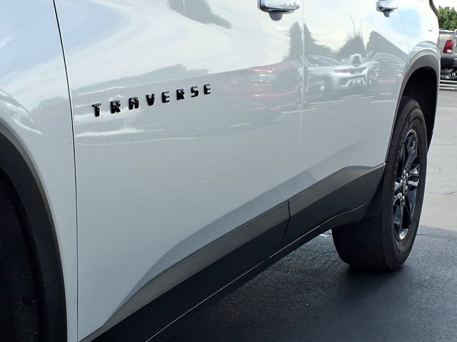 Used 2022 Chevrolet Traverse LT w/ Midnight/Sport Edition FWD image 36
