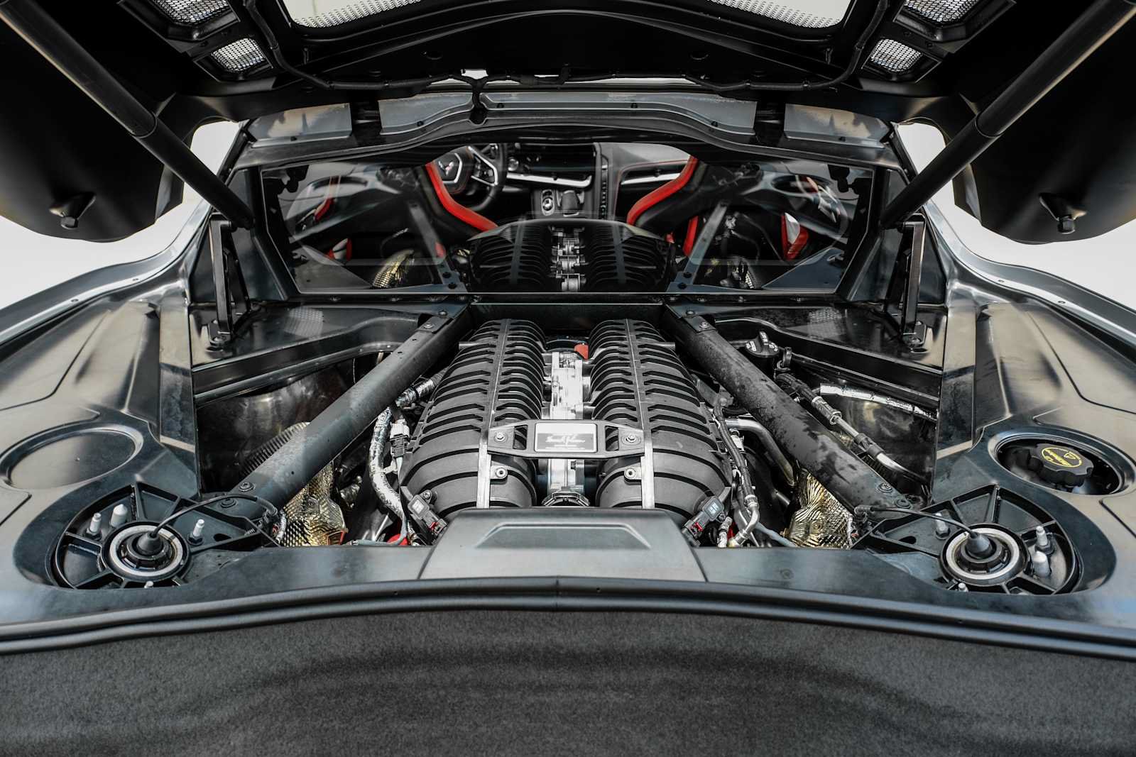Used 2025 Chevrolet Corvette Z06 RWD image 37