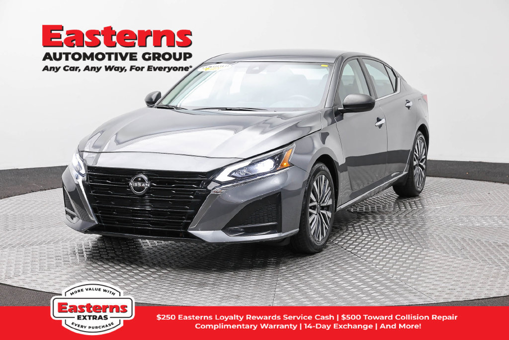 Used 2024 Nissan Altima 2.5 SV