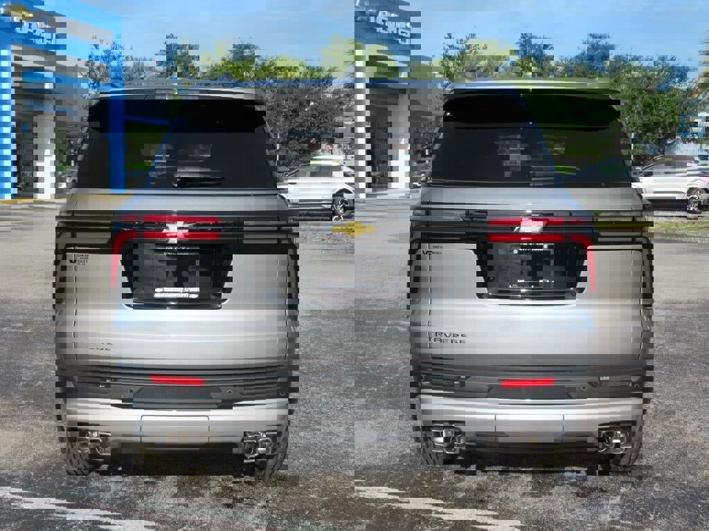 New 2025 Chevrolet Traverse LT image 5