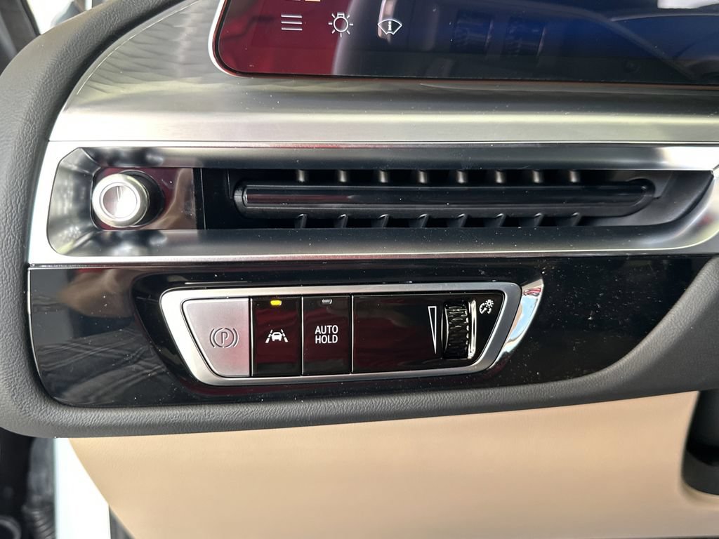 New 2026 Cadillac Lyriq Signature Sport w/ Nappa Leather Package RWD image 15