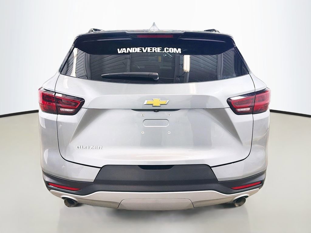 Used 2024 Chevrolet Blazer LT w/ Convenience Package image 8