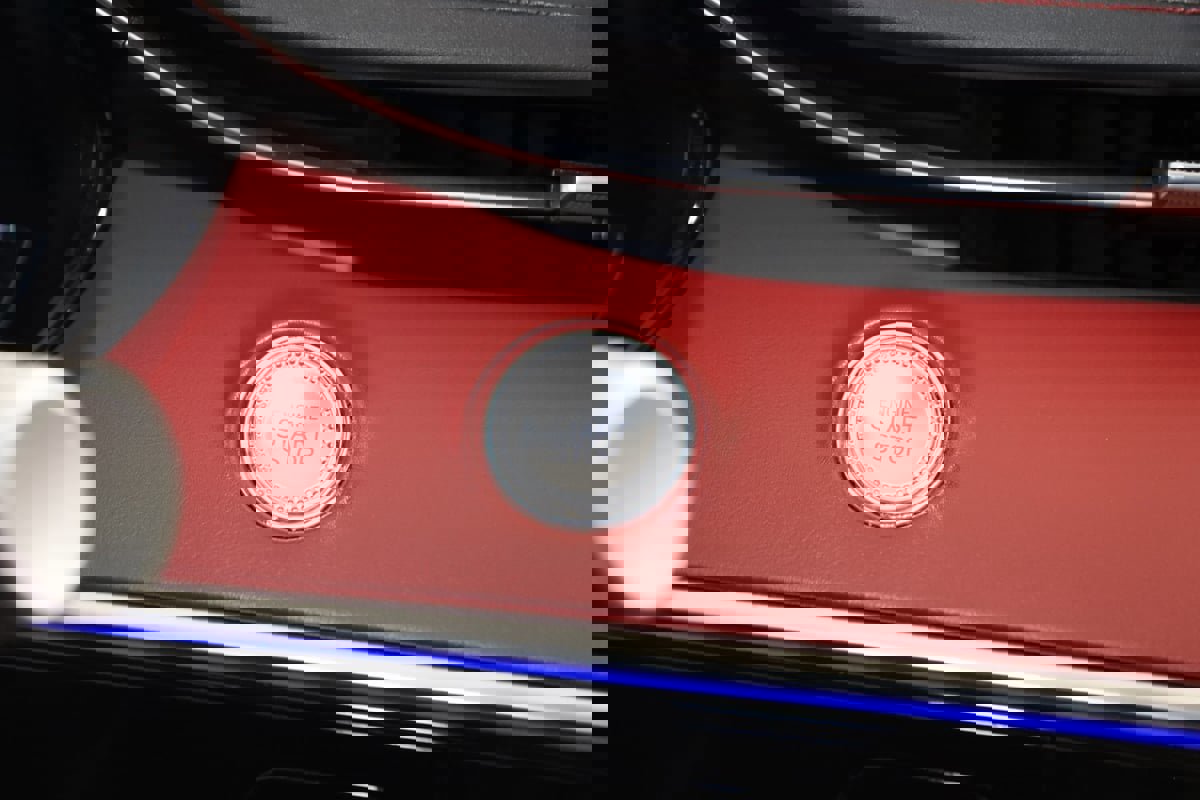 Used 2023 Genesis GV70 2.5T w/ Sport Prestige Package image 38