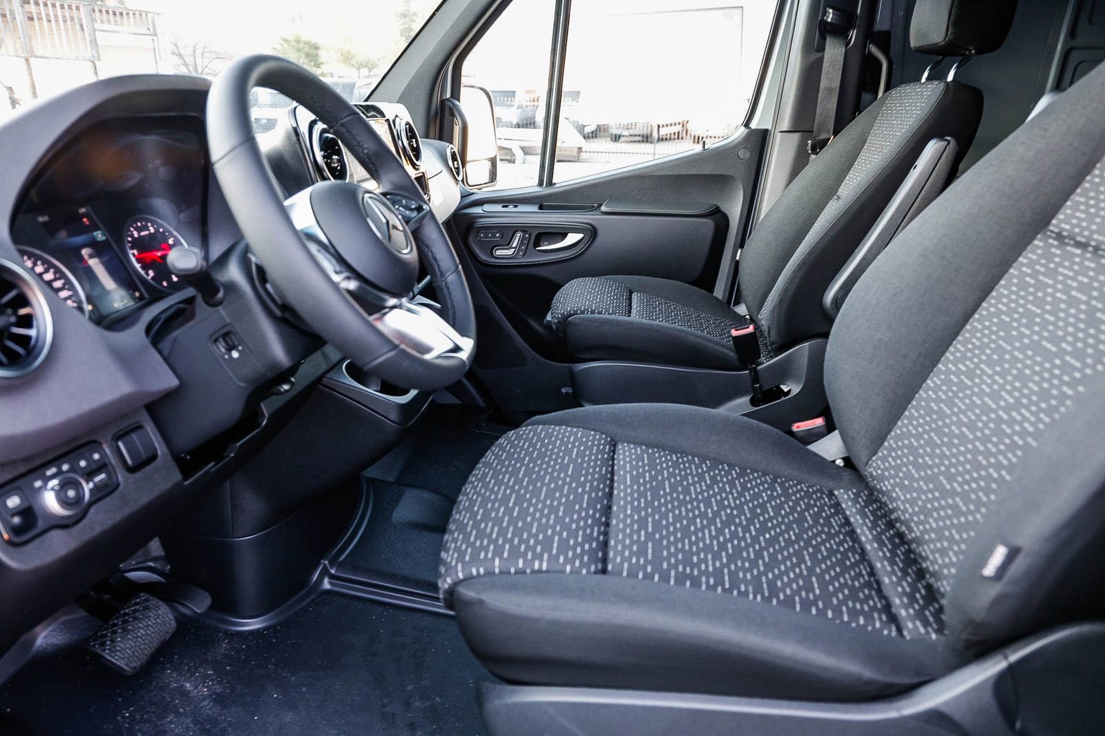 New 2026 Mercedes-Benz Sprinter 2500 image 18