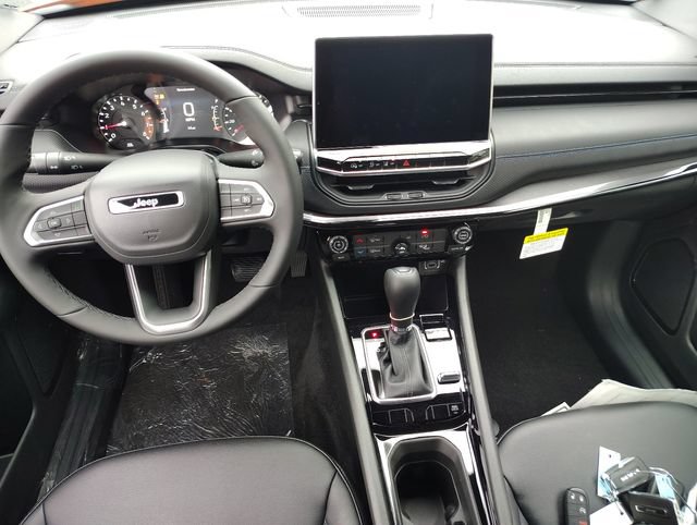 New 2026 Jeep Compass Latitude AWD/4WD image 12