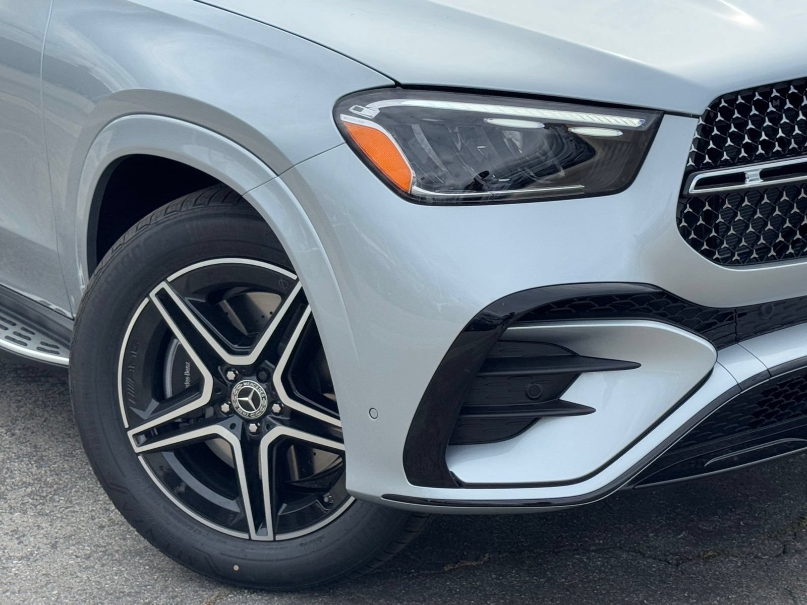 New 2026 Mercedes-Benz GLE 350 4MATIC image 3
