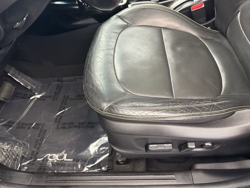 Used 2014 Kia Soul + w/ Primo Package image 29