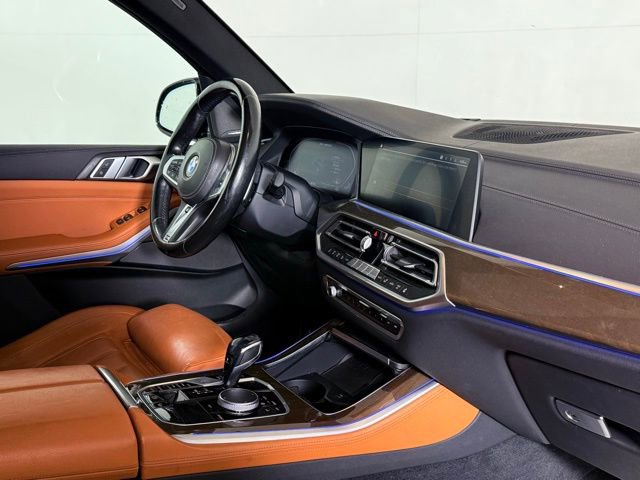 Used 2021 BMW X5 M50i w/ Premium Package image 18