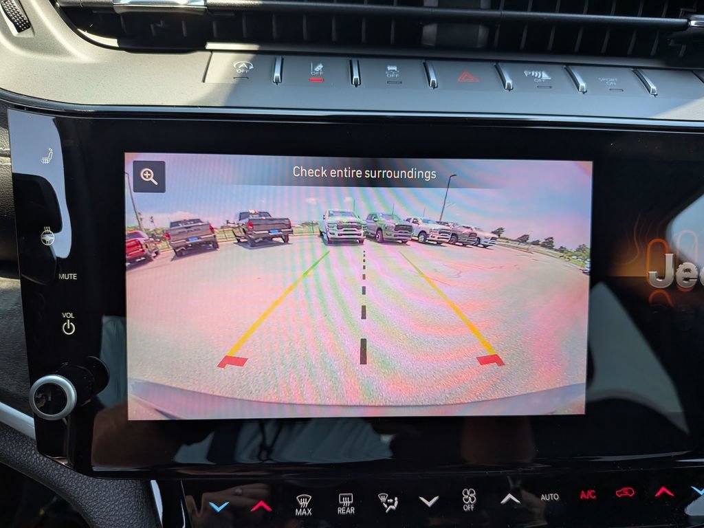 New 2026 Jeep Grand Cherokee L 2WD image 24