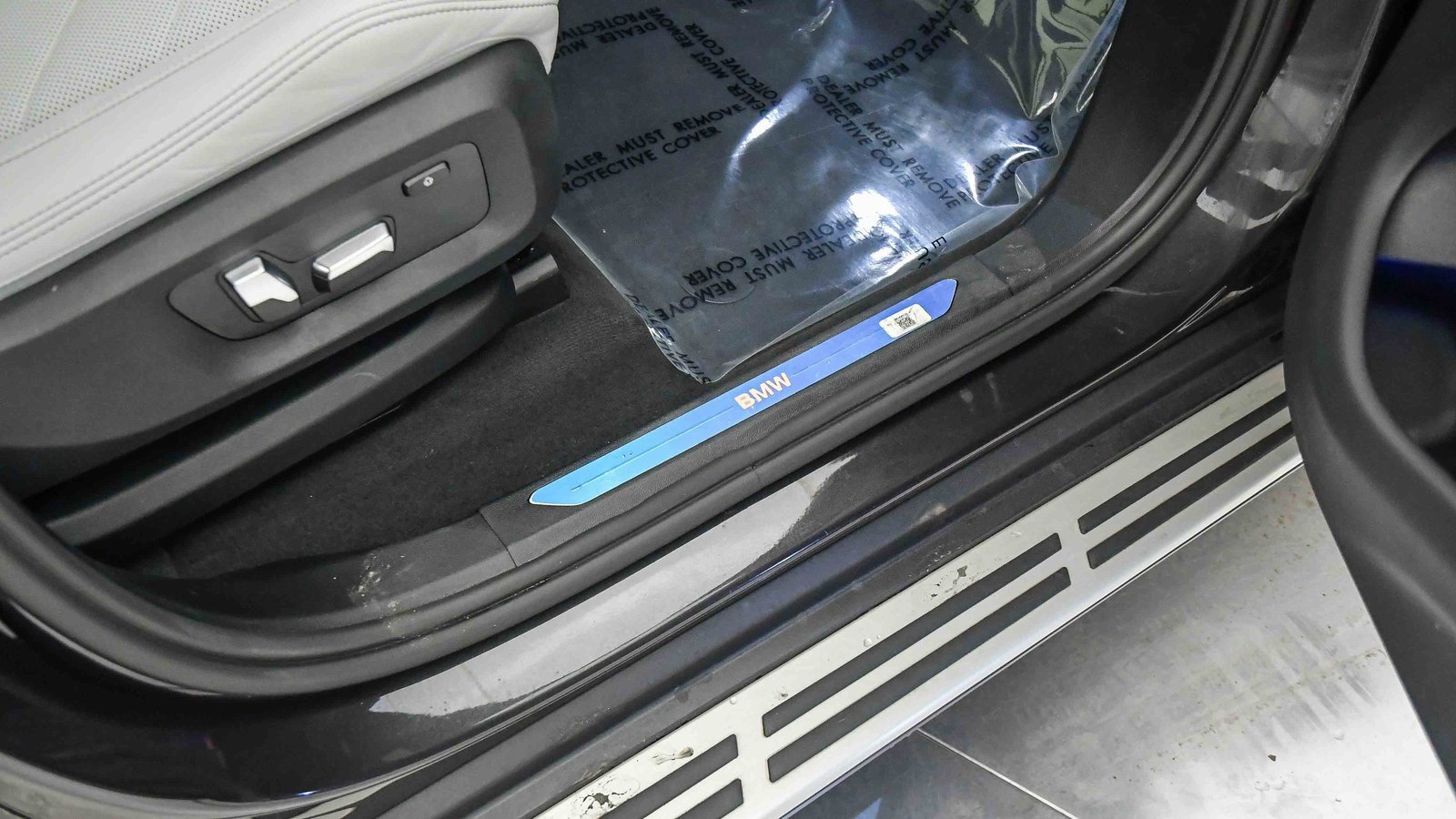 Certified 2023 BMW X5 xDrive45e image 18