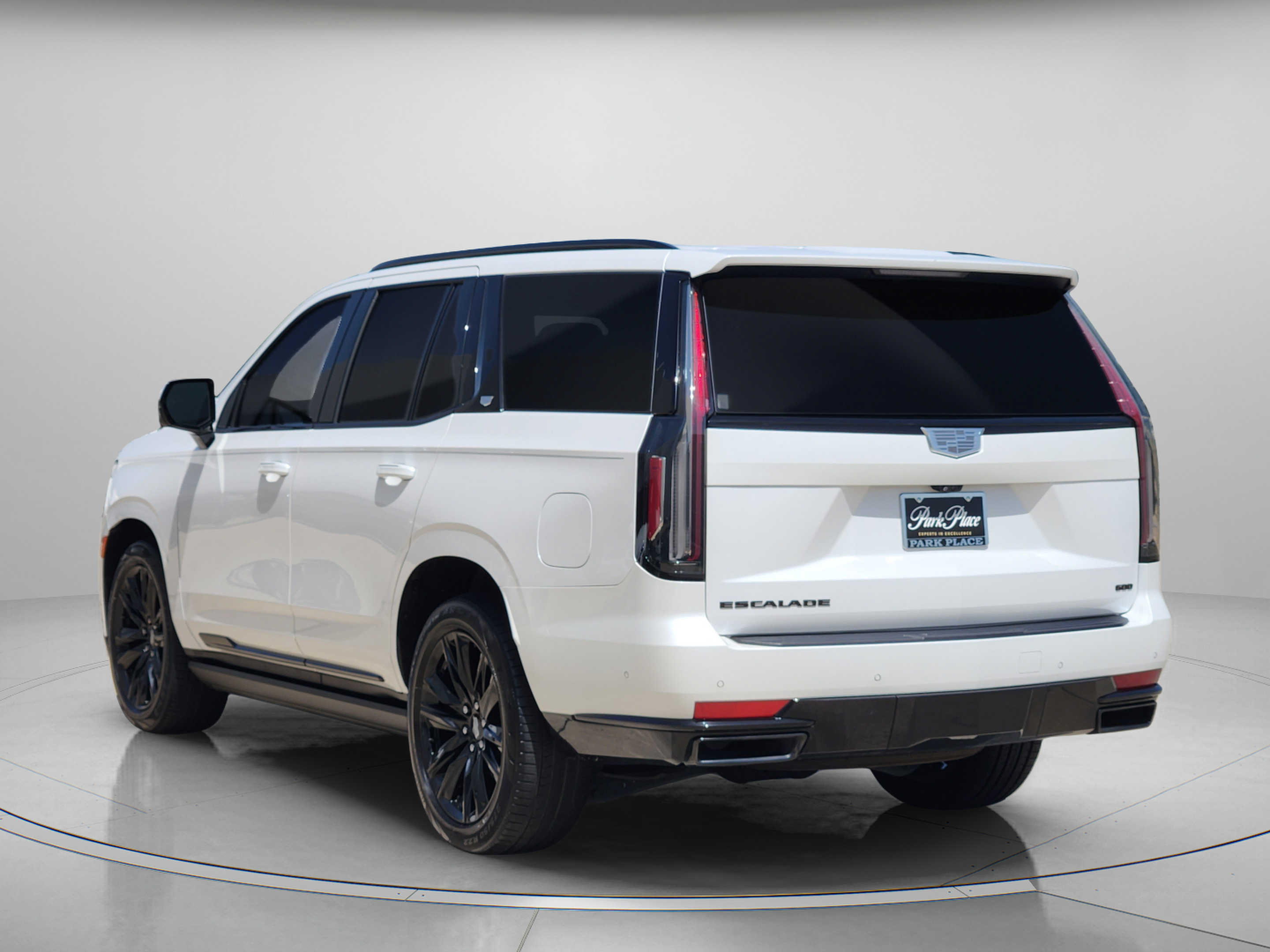 Used 2022 Cadillac Escalade Sport w/ Touring Package AWD/4WD image 3