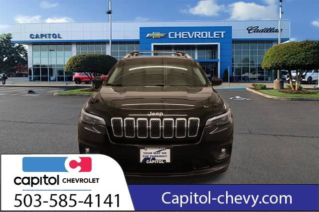 Used 2019 Jeep Cherokee Latitude Plus w/ Cold Weather Group FWD image 7