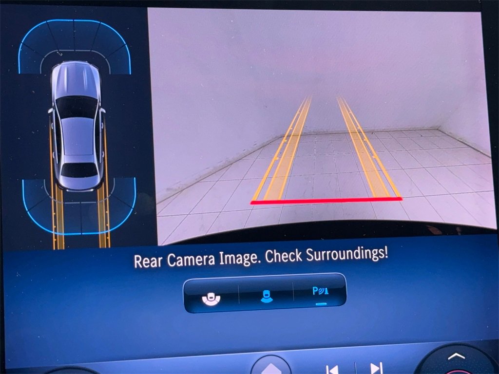 Used 2025 Mercedes-Benz C 300 Sedan image 27