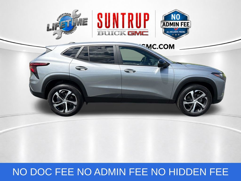 Used 2025 Chevrolet Trax RS w/ Driver Confidence Package FWD image 7