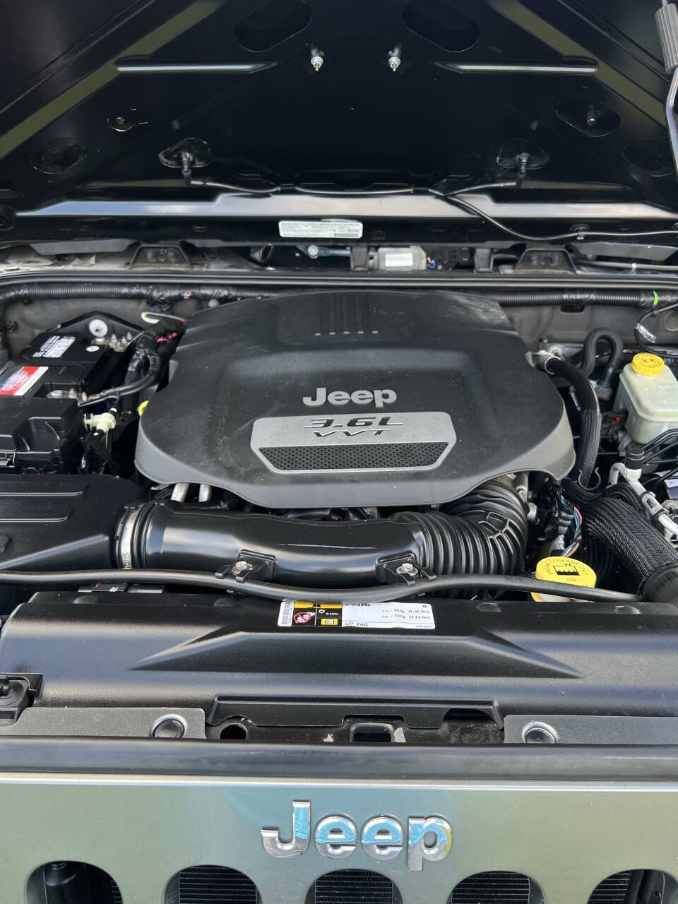 Used 2013 Jeep Wrangler Unlimited Sport AWD/4WD image 10