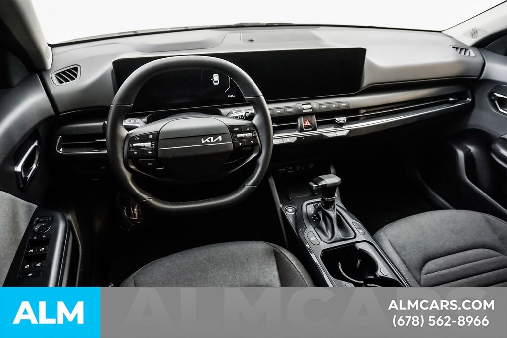 Used 2025 Kia K4 EX image 23