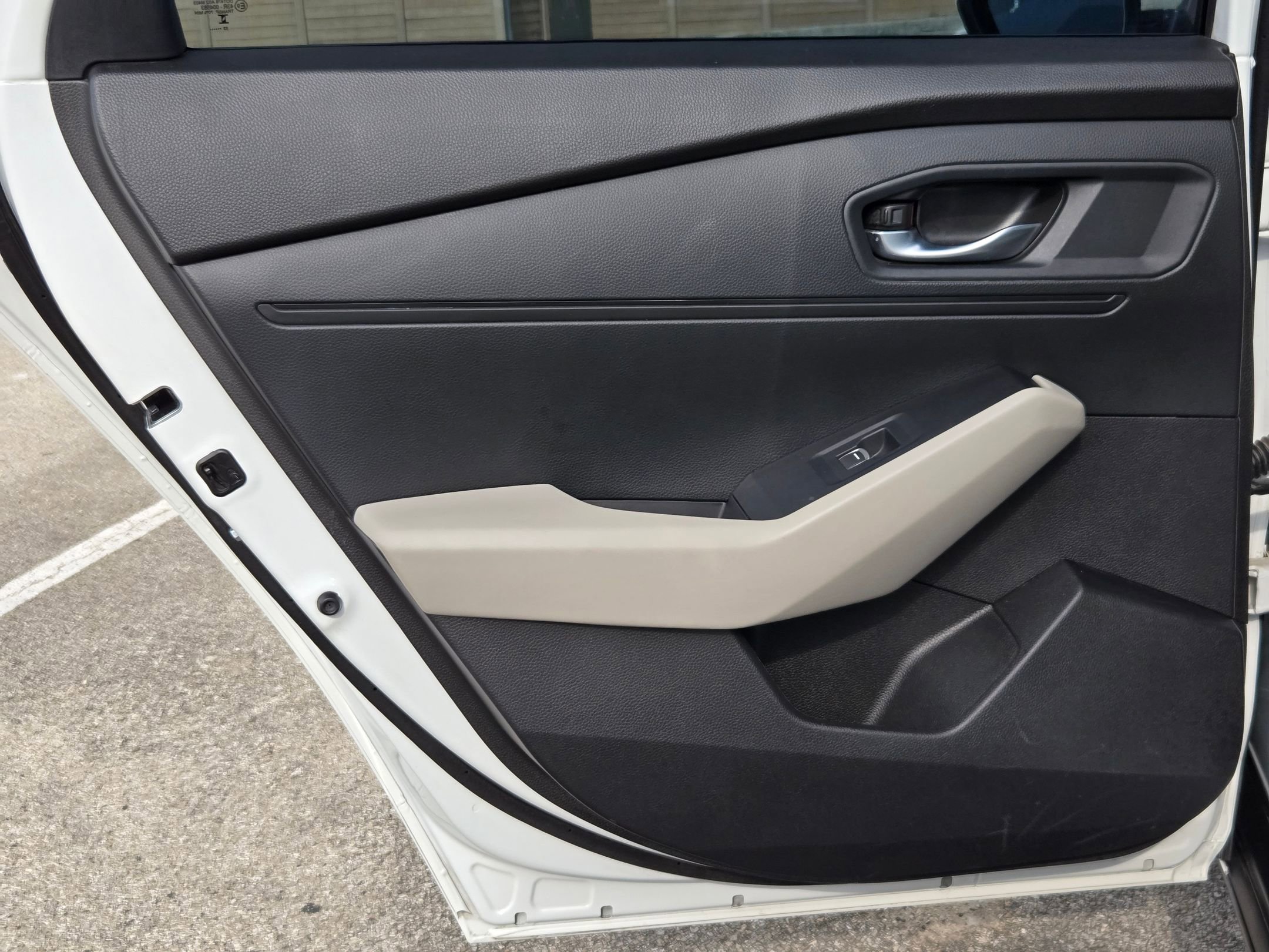 Used 2024 Honda Accord EX image 16