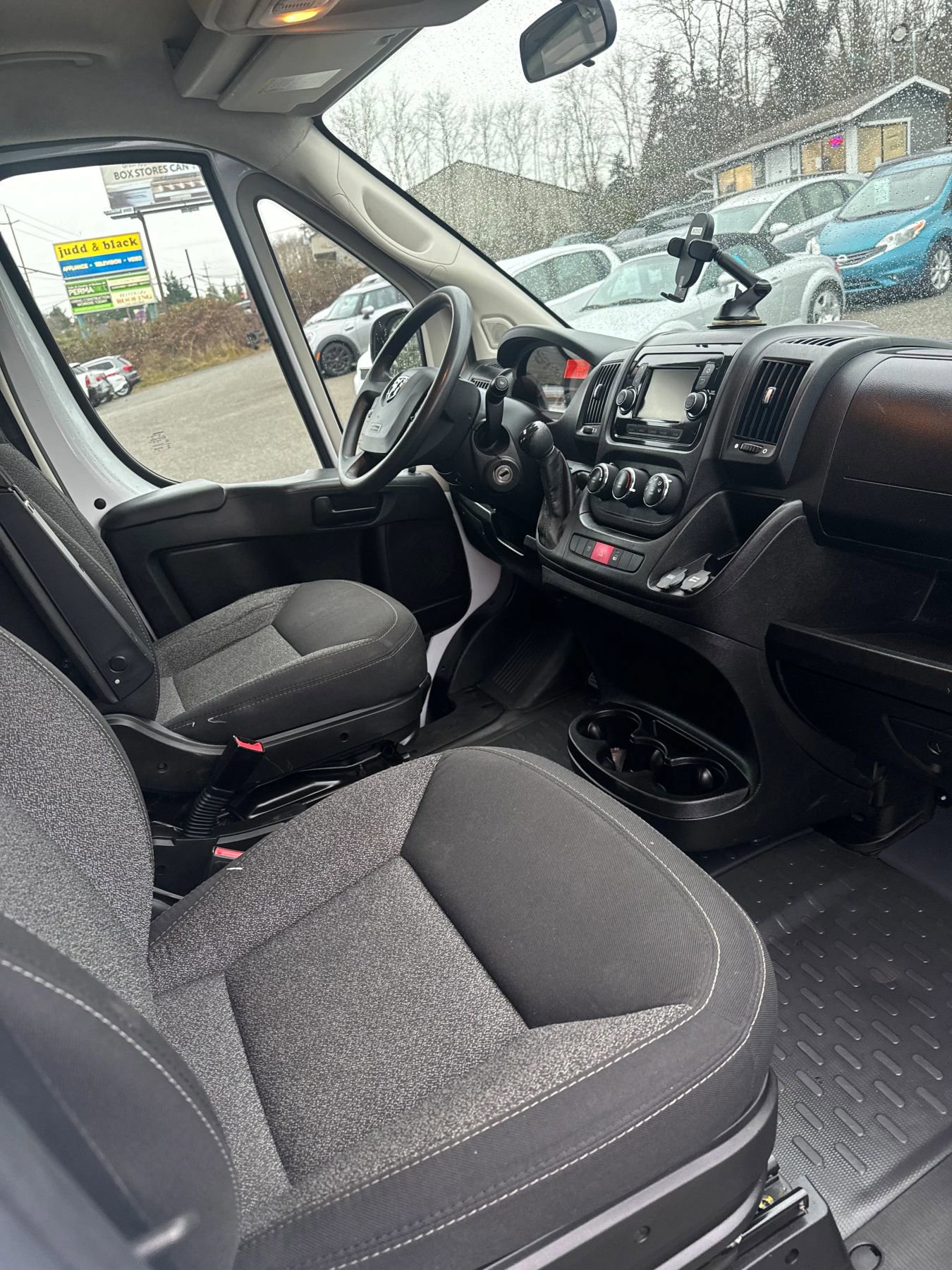 Used 2019 RAM ProMaster 2500 w/ Interior Convenience Group image 16