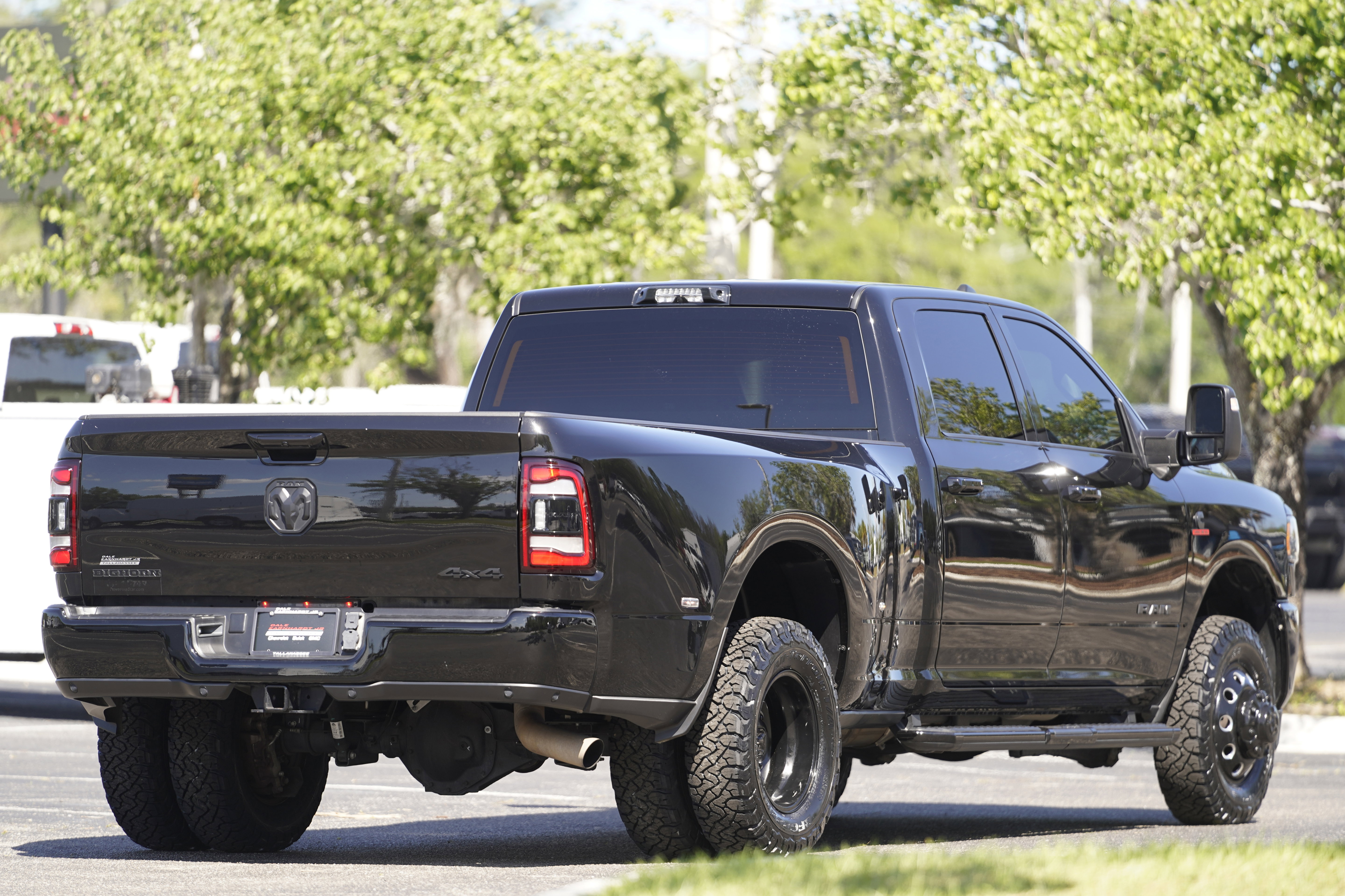 Used 2024 RAM 3500 Big Horn w/ Night Edition AWD/4WD image 45
