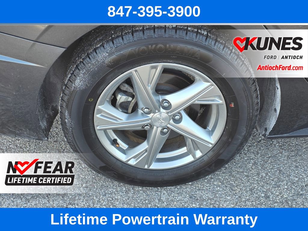 Used 2022 Hyundai Sonata SE w/ Preferred Accessory Package image 10