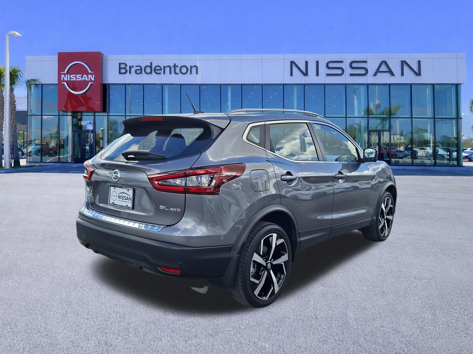 Used 2022 Nissan Rogue Sport SL AWD/4WD image 5
