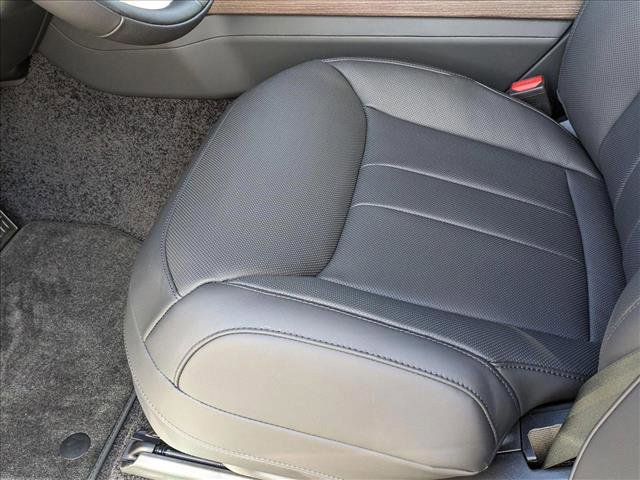 New 2025 Land Rover Range Rover SE image 4