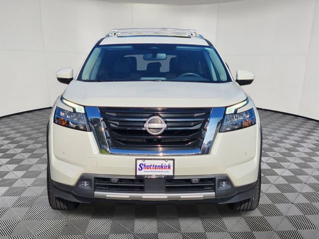 Used 2022 Nissan Pathfinder SL w/ SL Premium Package FWD image 2
