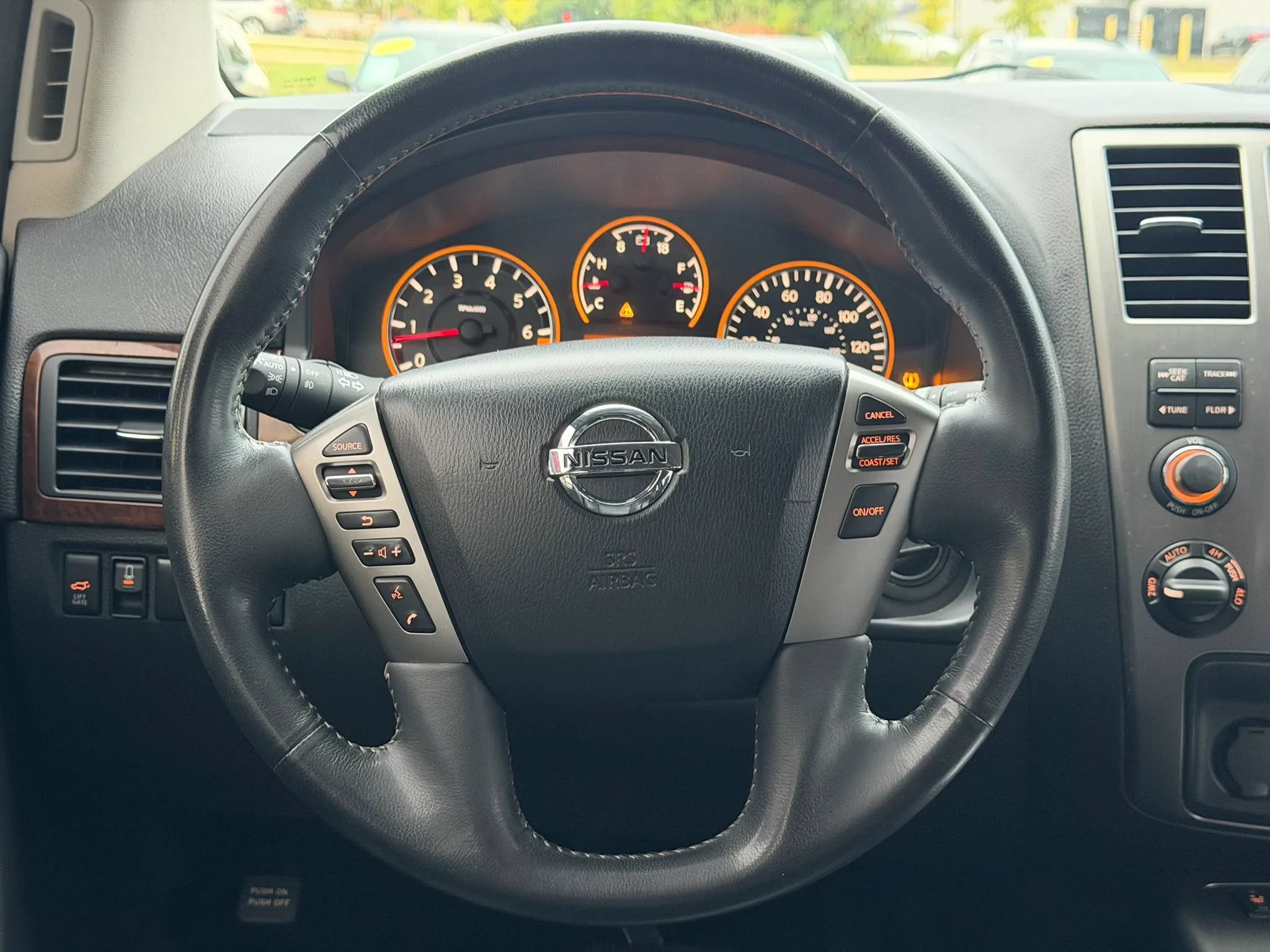 Used 2013 Nissan Armada Platinum AWD/4WD image 11