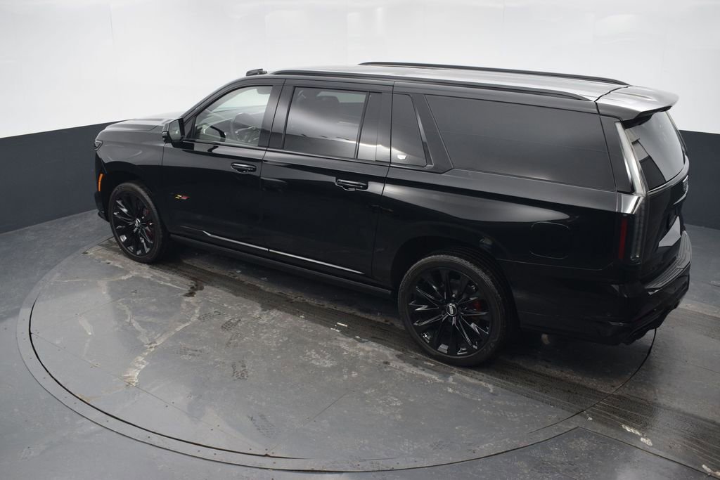 Certified 2026 Cadillac Escalade ESV V w/ LPO, ONYX Package image 44