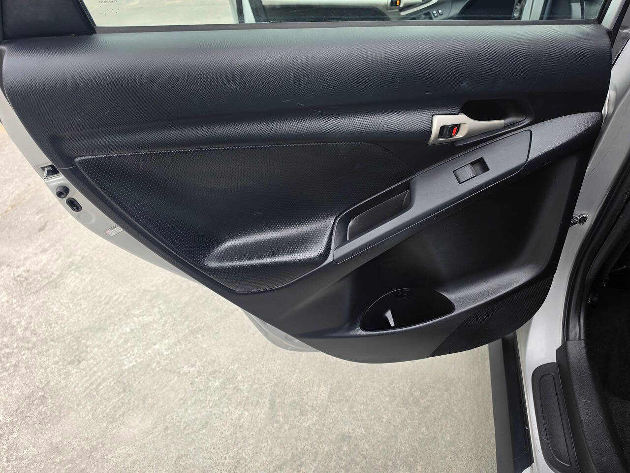 Used 2009 Pontiac Vibe w/ Preferred Package FWD image 20