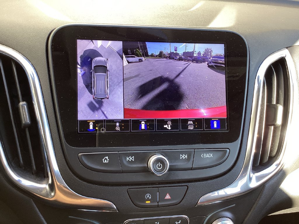 Used 2024 Chevrolet Equinox LT AWD/4WD image 26