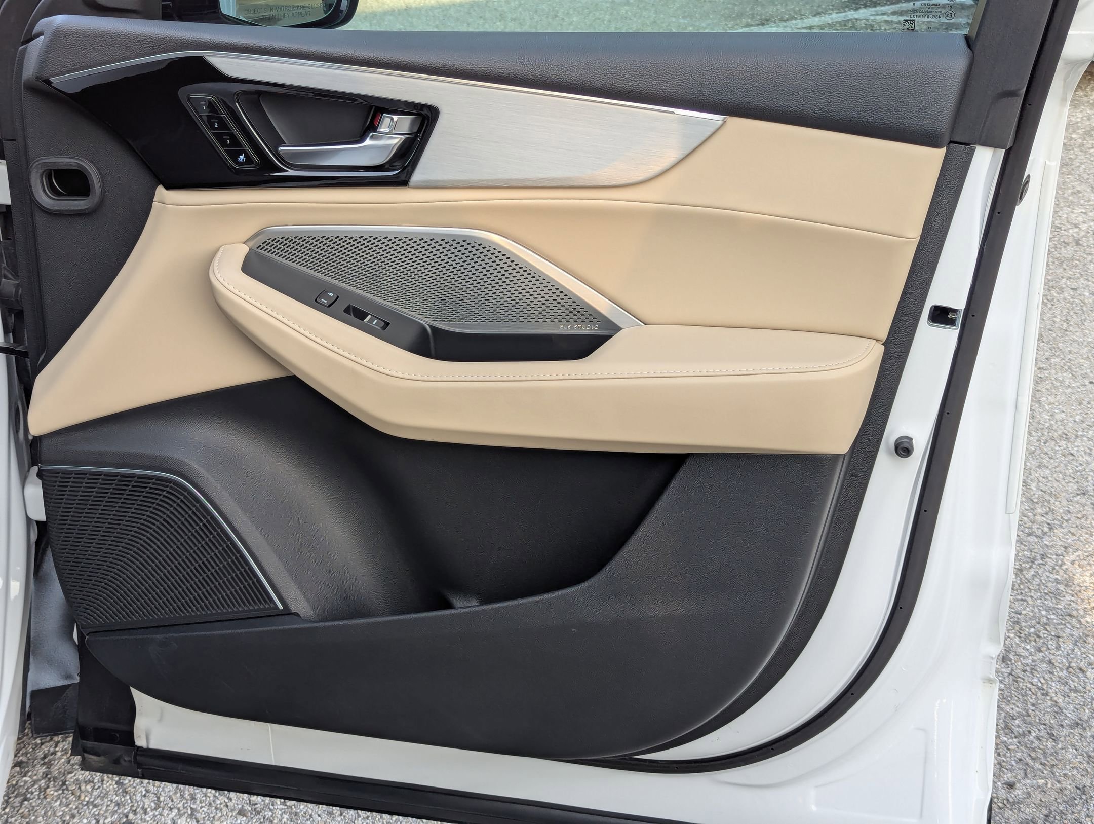 Certified 2023 Acura MDX FWD w/ Technology Package image 28