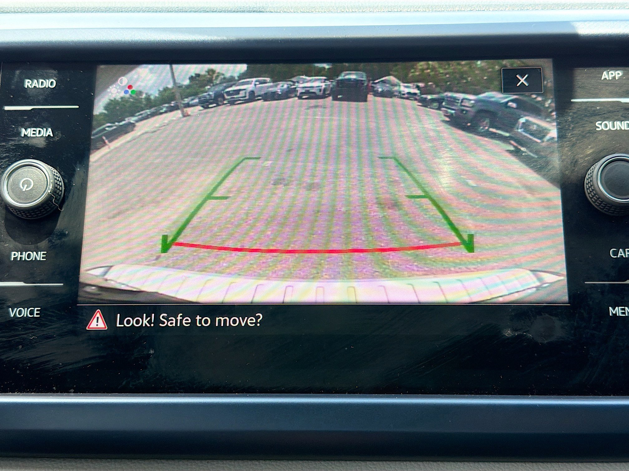 Used 2022 Volkswagen Taos SE FWD image 30