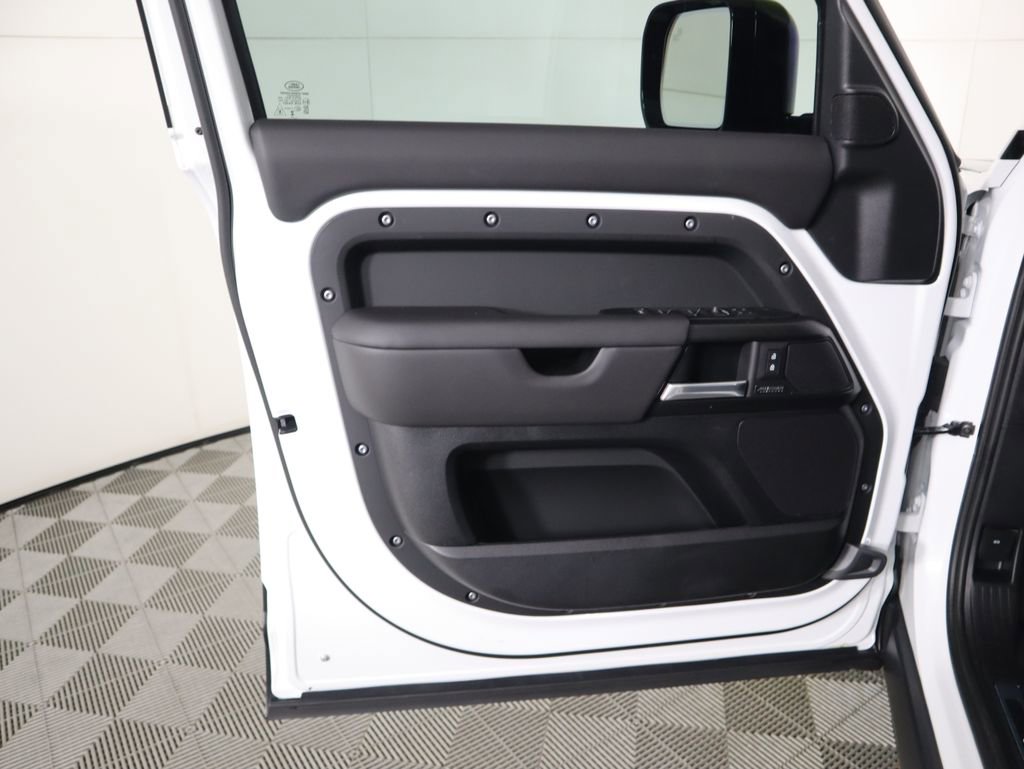 New 2026 Land Rover Defender 130 V8 image 25