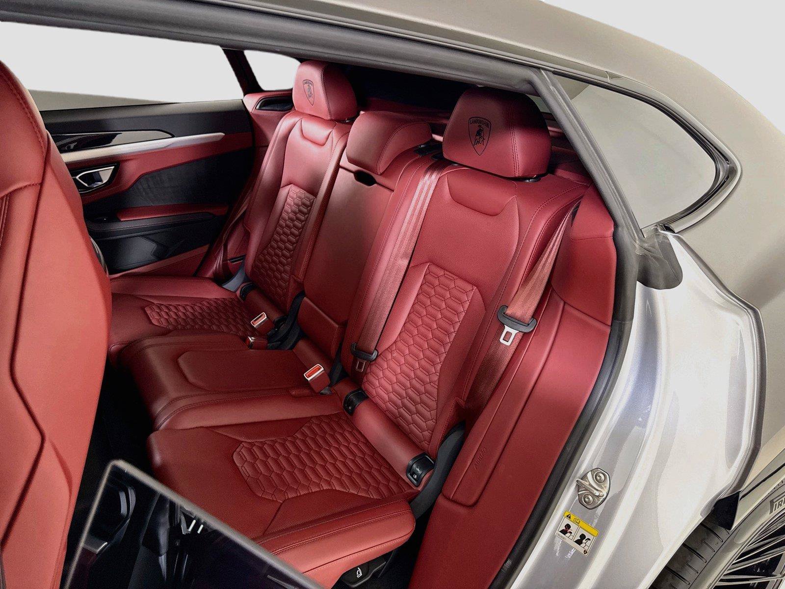 Used 2022 Lamborghini Urus AWD/4WD image 21