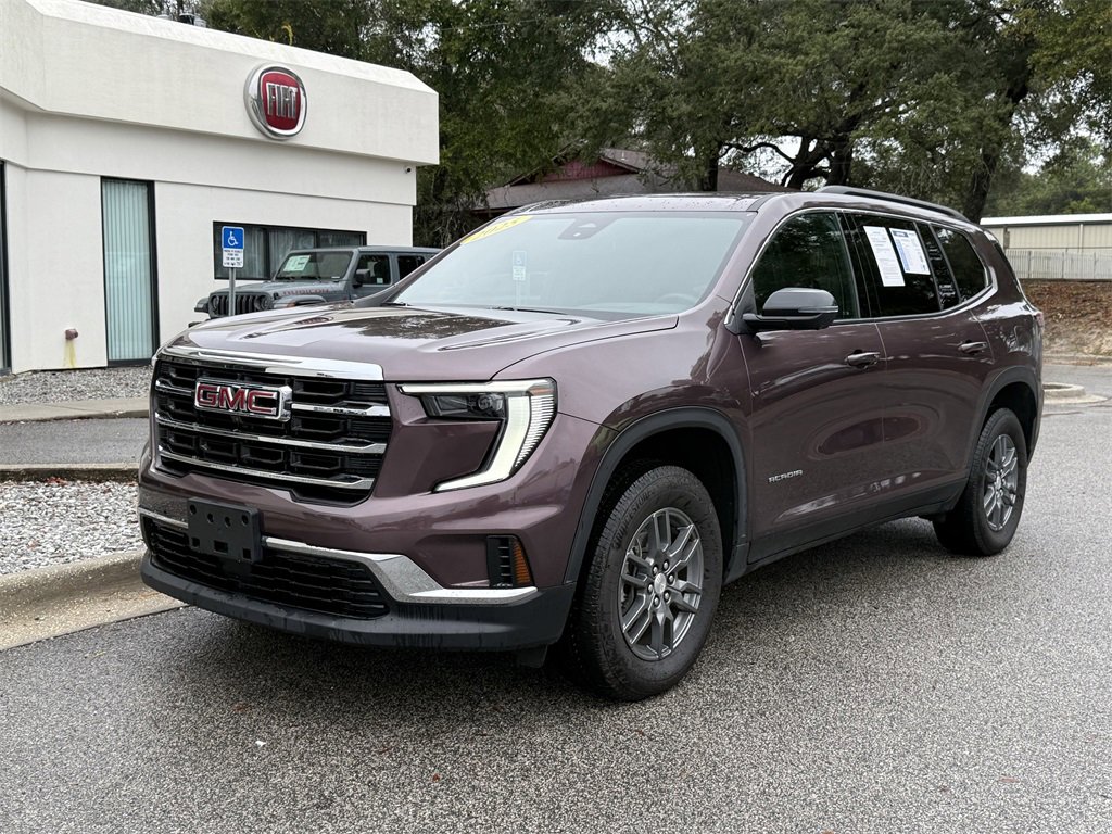Used 2025 GMC Acadia Elevation image 9