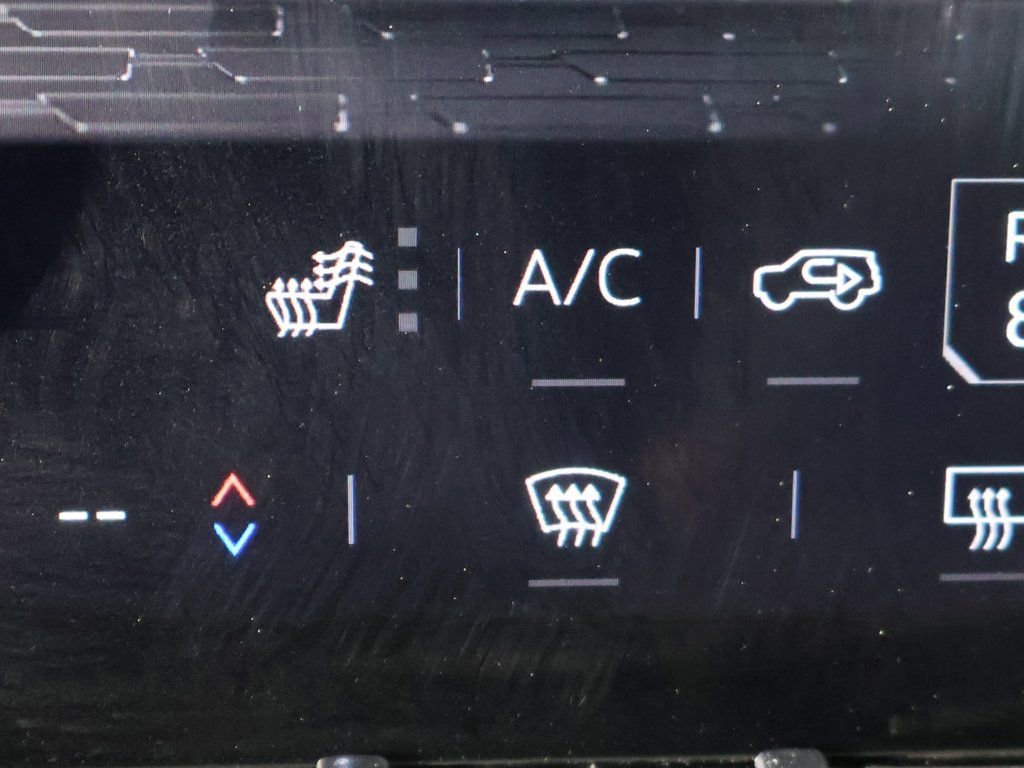 Used 2024 GMC Acadia Elevation image 51