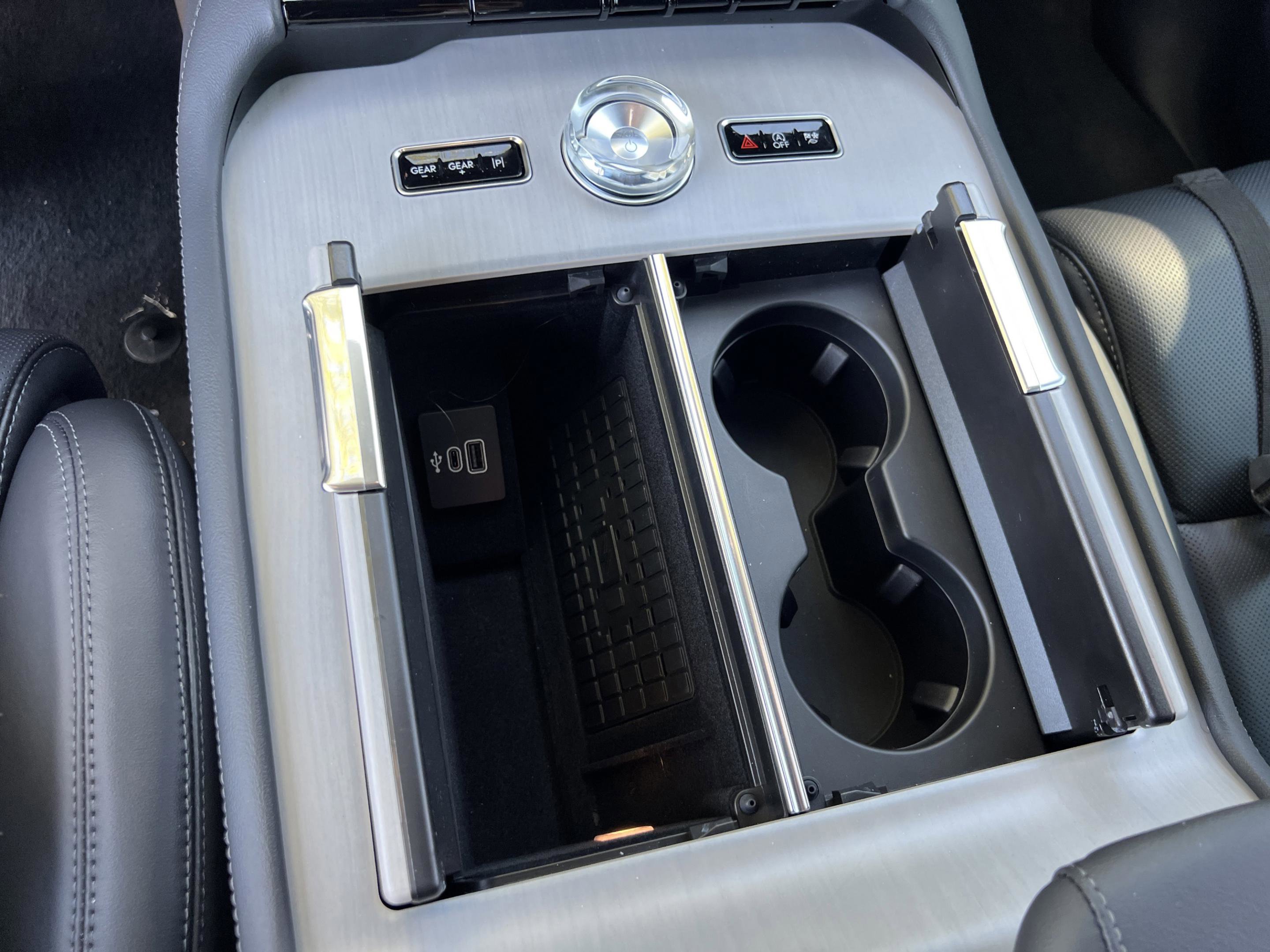 New 2025 Lincoln Navigator L Reserve w/ Jet Appearance Package image 16
