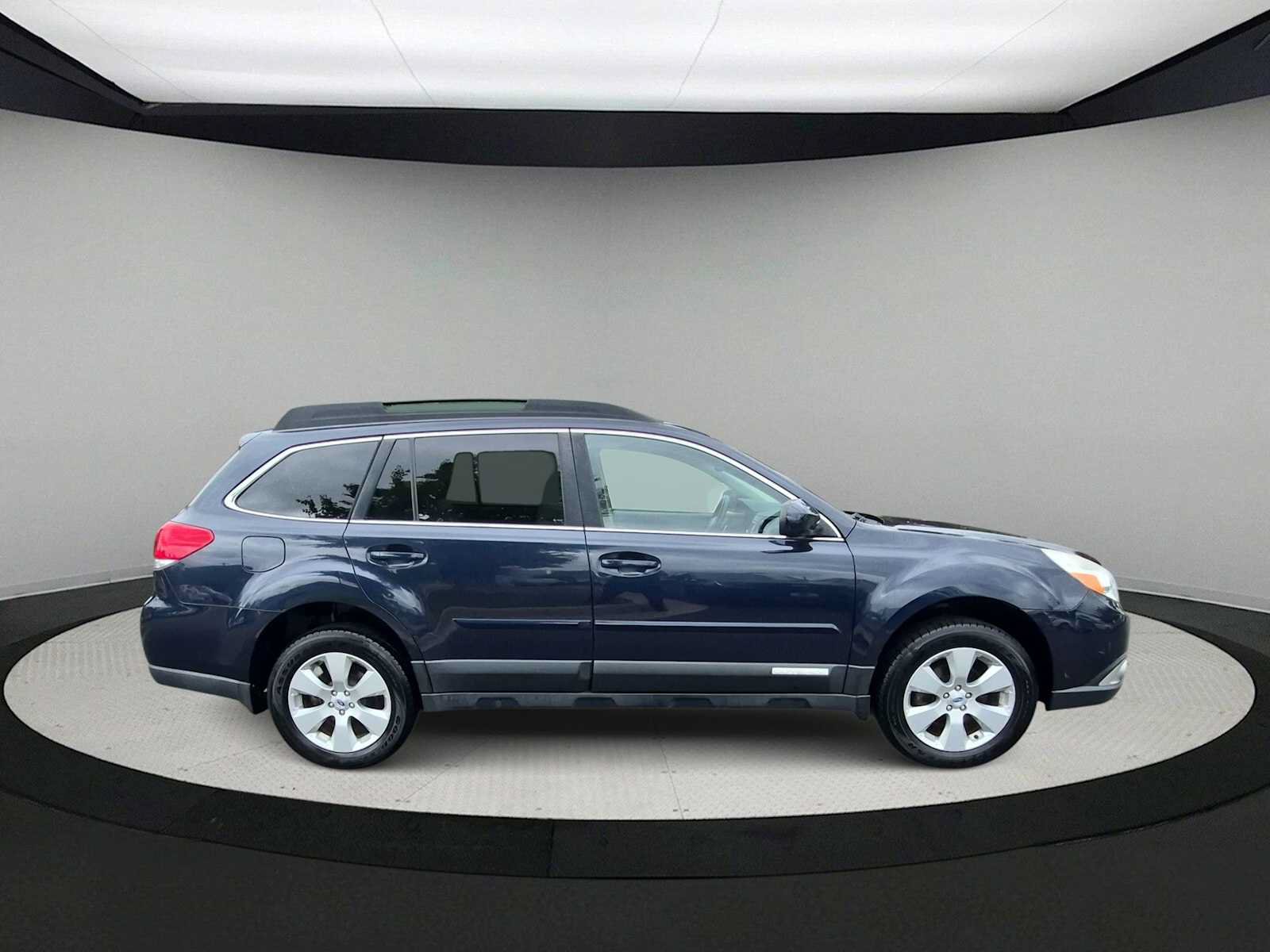 Used 2012 Subaru Outback 2.5i Limited w/ Moonroof Pkg AWD/4WD image 9