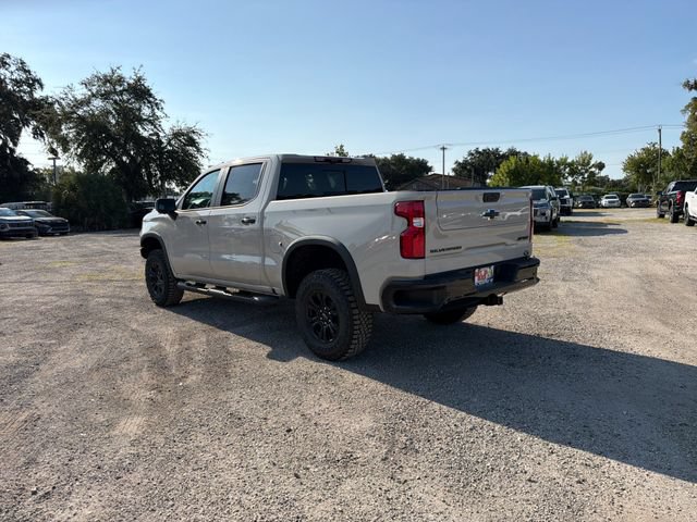 New 2026 Chevrolet Silverado 1500 ZR2 w/ LPO, Dark Essentials Package AWD/4WD image 8