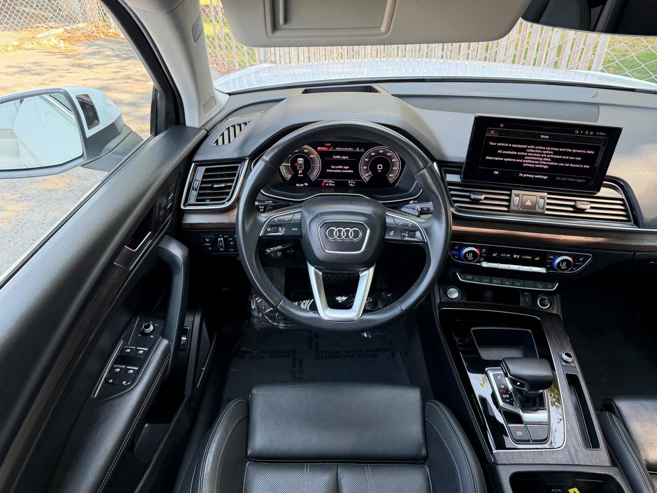 Used 2022 Audi Q5 e Prestige AWD/4WD image 6