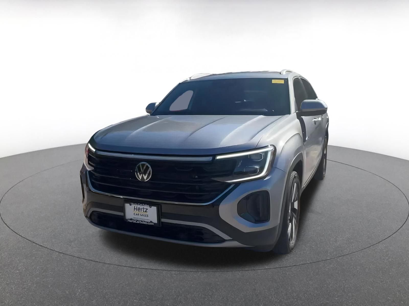 Used 2025 Volkswagen Atlas Cross Sport SE image 7