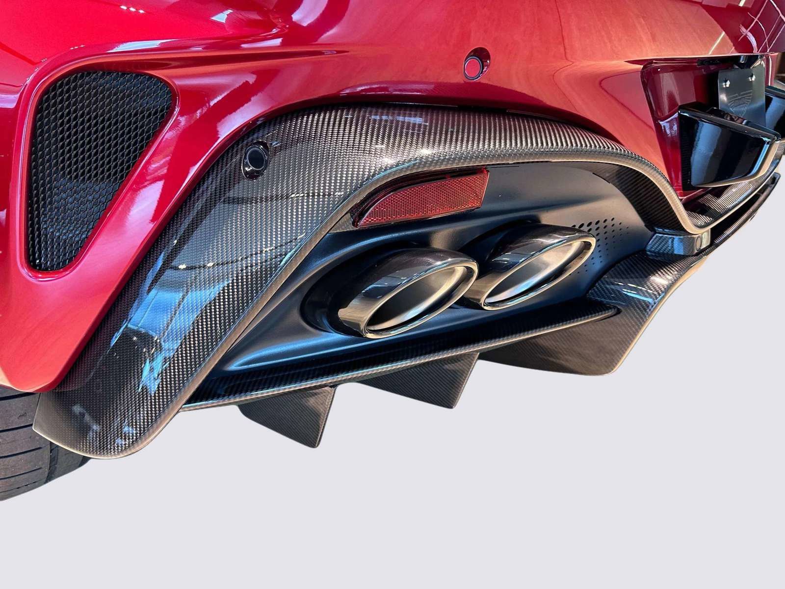 New 2025 Aston Martin V8 Vantage Coupe image 30