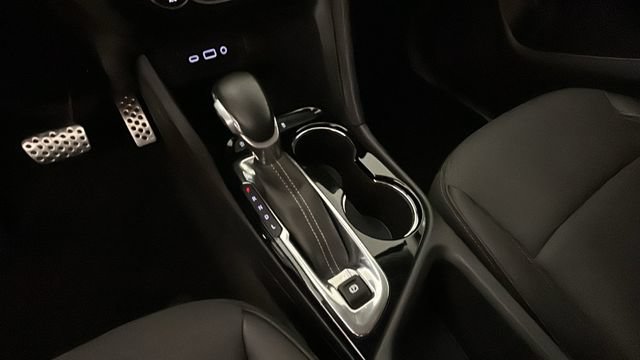 Used 2023 Buick Encore GX Select w/ Sport Touring Package AWD/4WD image 21