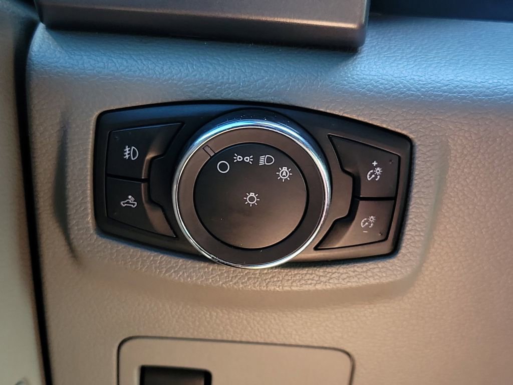 Used 2018 Ford F150 XLT image 25