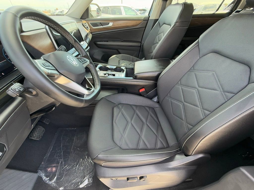 New 2026 Volkswagen Atlas SE image 10